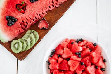 Taze sulu karpuz dilimi 