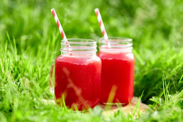 Batidos de sandía como bebida saludable de verano . —  Fotos de Stock