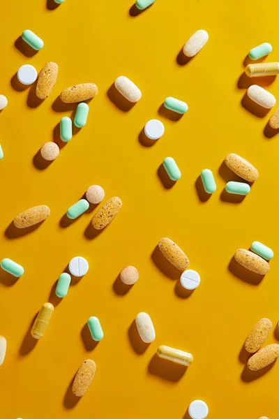 Pills and capsules — Stock Photo, Image