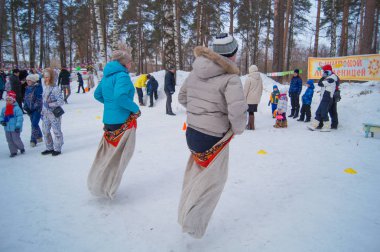 Kostroma, Rusya 26 Şubat 2017: Çocuklar Maslenitsa krep hafta - tamamen Rus tatil kutlamak