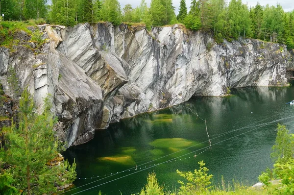 Ruskeala mramorová lom, Karelia, Rusko — Stock fotografie