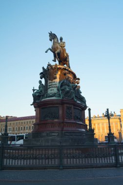 I. Nicolas Anıtı ve St. Petersburg 'daki Saint Isaacs Katedrali