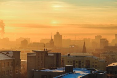  Panorama gece kış city adlı smog sıkılır