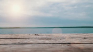 Yaz aylarında eski ahşap iskele