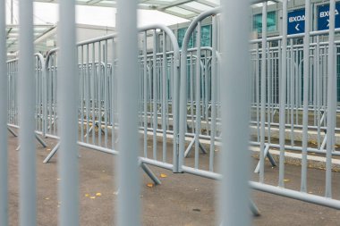 stadyumda eskrim metal