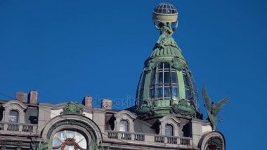 Nevsky Prospekt Singer'ın evi kubbe