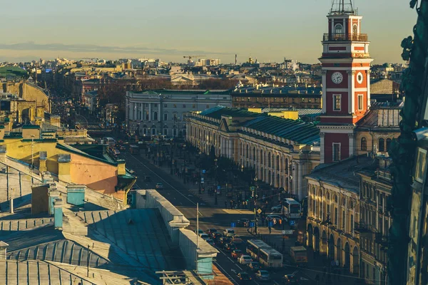 Panorama sobre os telhados em São Petersburgo — Fotografia de Stock