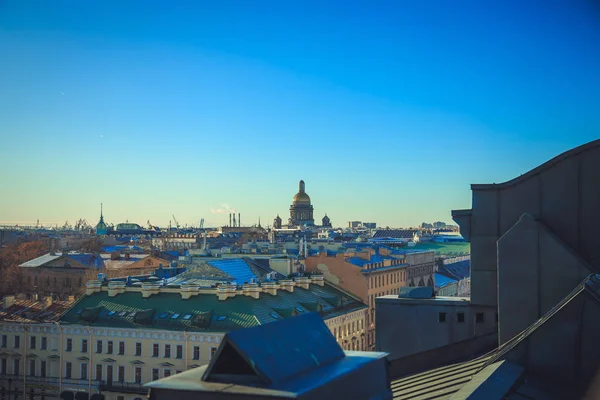 Панорама на крыши в Санкт-Петербурге — стоковое фото