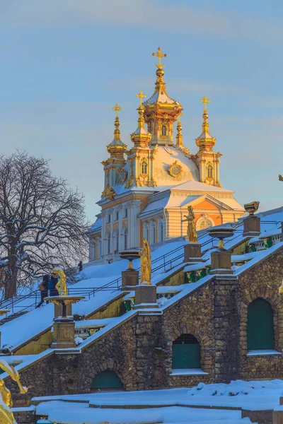 Główne kaskady w Peterhof — Zdjęcie stockowe
