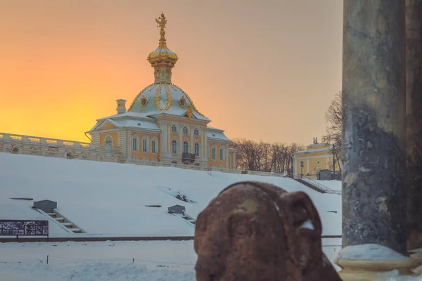 Park in winter at sunset — Stock Photo, Image