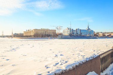 Kışın St Petersburg kruvazör Aurora Panorama 