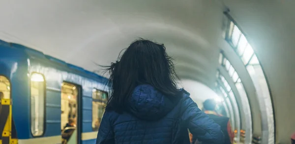 Lidé v metru v Rusku — Stock fotografie