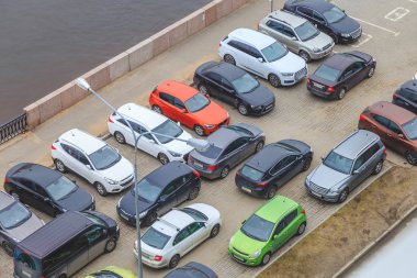 Park edilmiş arabaların Üstten Görünüm 