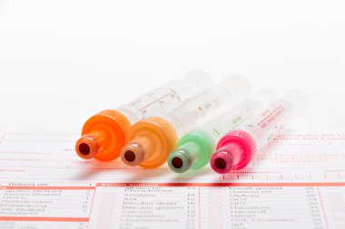 Kan testi, kan örnekleri laboratuvar form üzerindeki