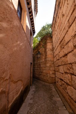 Palma de Mallorca İspanya 'daki eski binalar, cepheler ve sokaklar