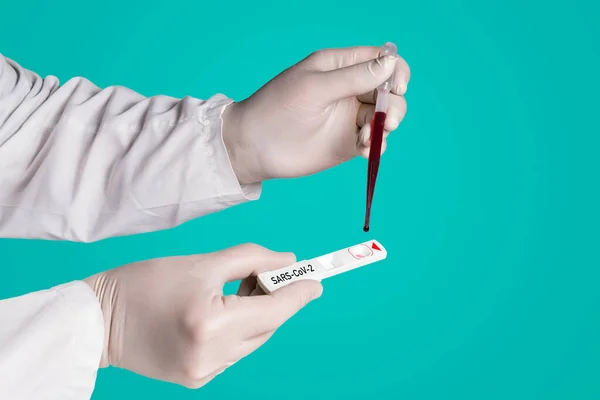 Covid Person Holds Test Tube Corona Virus Hand Laboratory — Stock Photo, Image