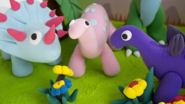 Kil modeli dinozor sanat eğitimi