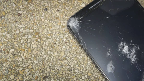 phone broken damage fall accident smashed cracked