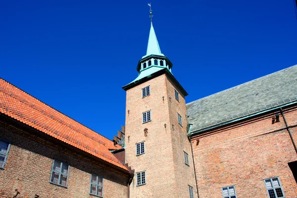 Башня средневековой крепости Акерсхус в Осло, Норвегия . — стоковое фото