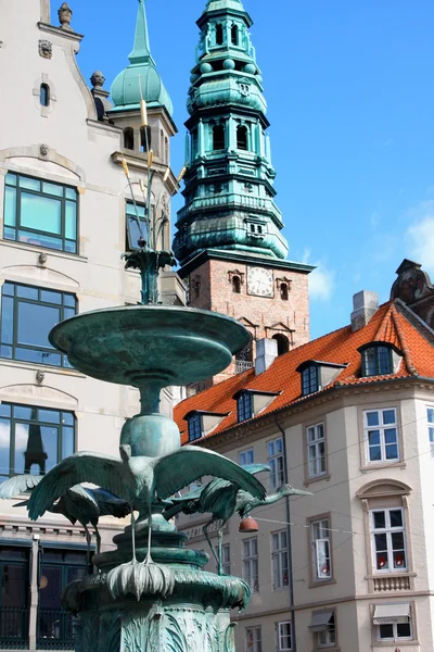 Amagertorv, zentrale Fußgängerzone in storkespringvandet, copen — Stockfoto