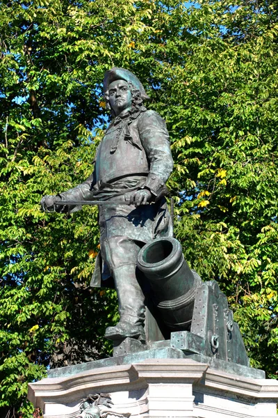 Estatua del Almirante Peter Tordenskjold en Oslo, Noruega — Foto de Stock