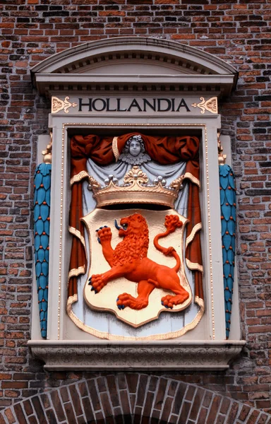Nederland embleem - rode leeuw in Den Haag stad — Stockfoto