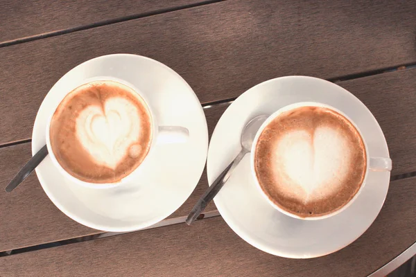 Taza de café en la cafetería - imagen de estilo vintage — Foto de Stock