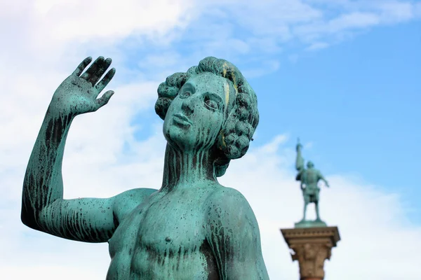 An ancient building in Stockholm used as city hall - statue — Stock Photo, Image