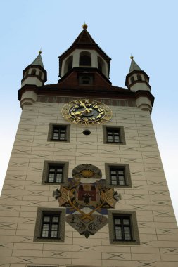 Münih'te Aziz Peter Kilisesi (Peterskirche)