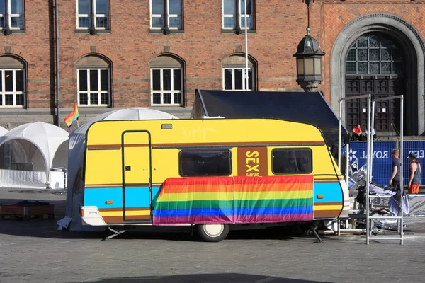 Rainbow flag LGBT movement in Denmark capital Copenhagen. — Stock Photo, Image