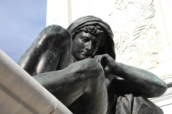 Monument à Cavour sur la place de son nom à Rome, Italie — Photo