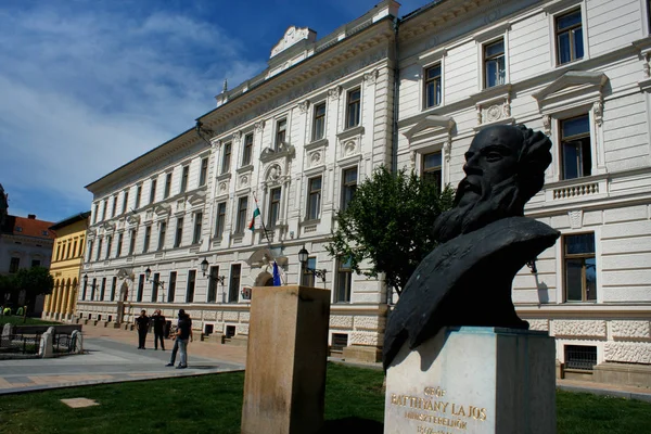 Cidade principal Praça de Pecs - Hungria. Pecs era um dos europeus Cap — Fotografia de Stock