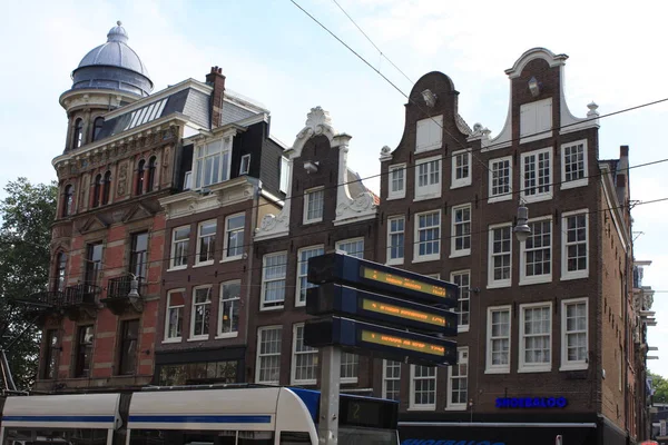 Amsterdam è la capitale e la città più popolosa dei Paesi Bassi . — Foto Stock