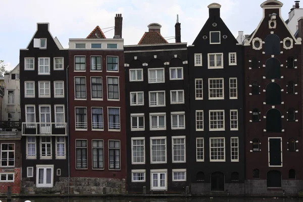 Amsterdam è la capitale e la città più popolosa dei Paesi Bassi . — Foto Stock