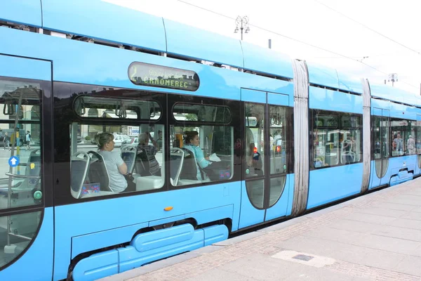 Huvudsakliga järnvägsstation i Zagreb, Kroatien — Stockfoto