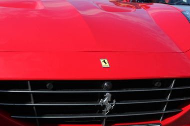 Floransa, İtalya: 3 Mayıs. 2017 - spor araba ferrari logosu