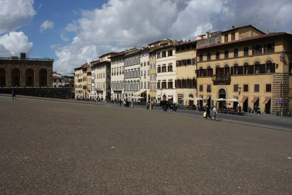 Florenz, Italien: 3. Mai. 2017 - florenz, mittelalterliche erbe stadt in mittelitalien neben dem pitti museum. — Stockfoto