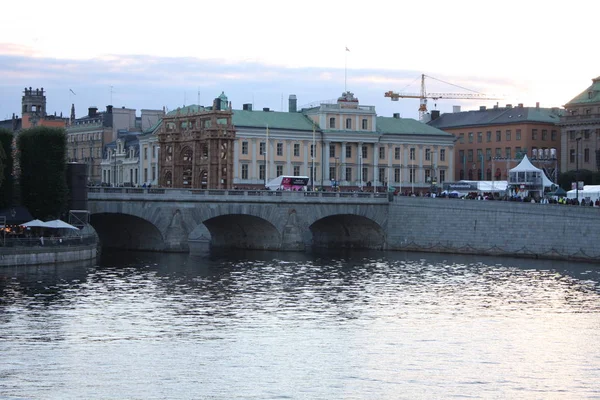 Стокгольм: 1 квітня. 2017 - Панорама Старого міста (Гамла Стан) архітектури в Стокгольмі, Швеція — стокове фото