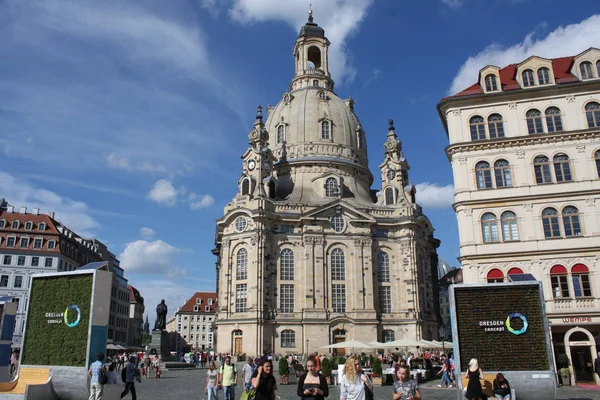 Dresden, deutschland. Frauenkirche. mittelalterliche Stadt, historisches und kulturelles Zentrum des Freistaates Sachsen in Europa. — Stockfoto