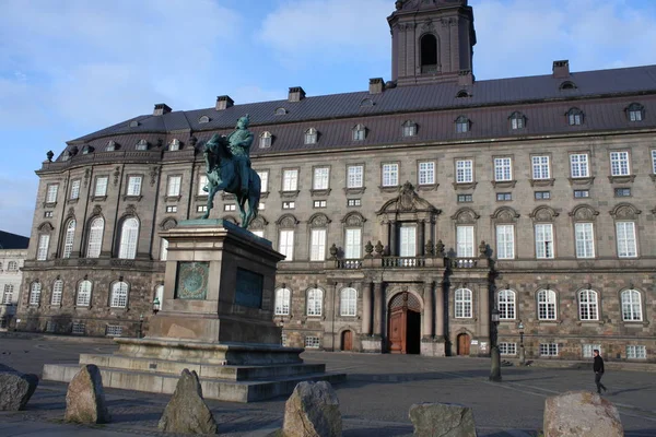 Estatua de Federico VII en Copenhague, la capital de Dinamarca — Foto de Stock