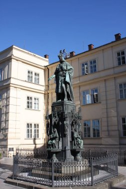 heykel Kral Charles IV (karolo quarto) Prag charles Köprüsü yakınlarında
