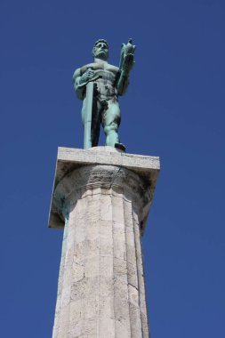 Belgrad Victor bronz, yapılan anıt heykeli bulunan Kalemegdan parka bakan Sava Nehri ve Zemun bölge, Belgrade, Sırbistan.