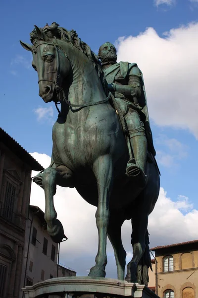 Cosimo bronz heykeli ben de Medici (Toskana Dükü) Floransa, İtalya.
