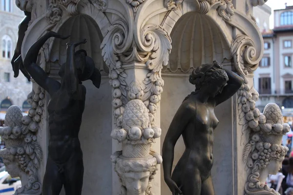 Statua di Perseo con la testa di Medusa a Firenze . — Foto Stock