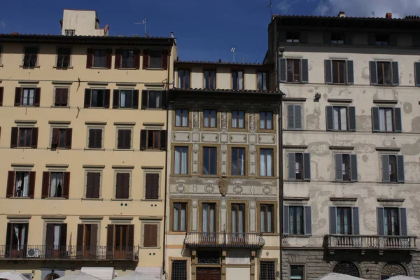 Florence ulice a nápisy v Itálii — Stock fotografie