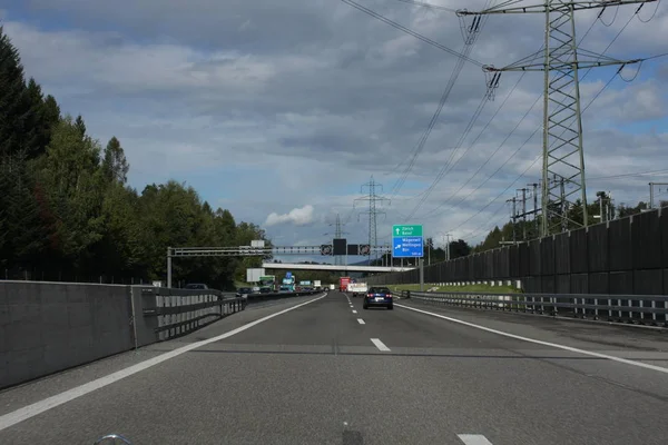 Swiss yol işaretleri