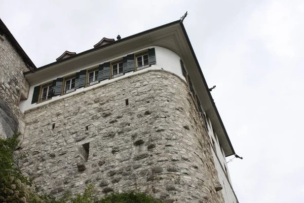 Aarburg zamku nad rzeką Aare w Aarau, Szwajcaria (duży plik szyte) — Zdjęcie stockowe