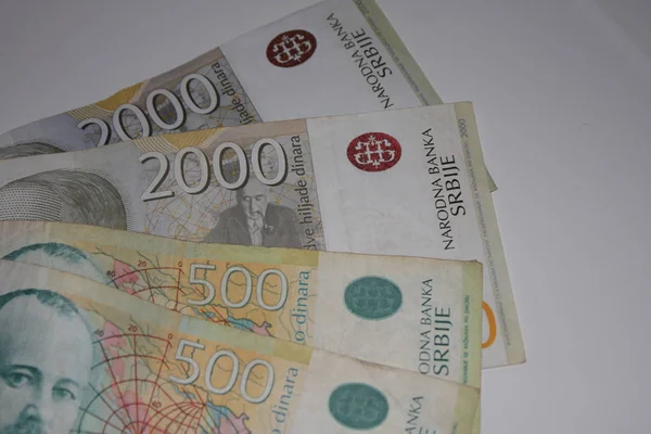 紙幣は 100、500、2000 年セルビア ディナール (Rsd) — ストック写真