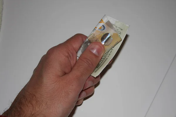 Nahaufnahme Business Hand halten Geld Banknote in Coruptionskonzept und kopieren Raum für Text — Stockfoto