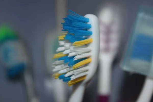 Escovas de dentes - olhar de perto . — Fotografia de Stock